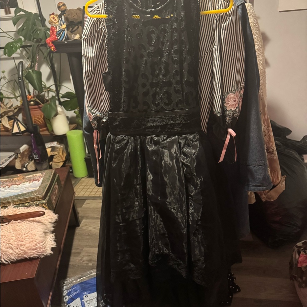 Elegant Black Lace Dress